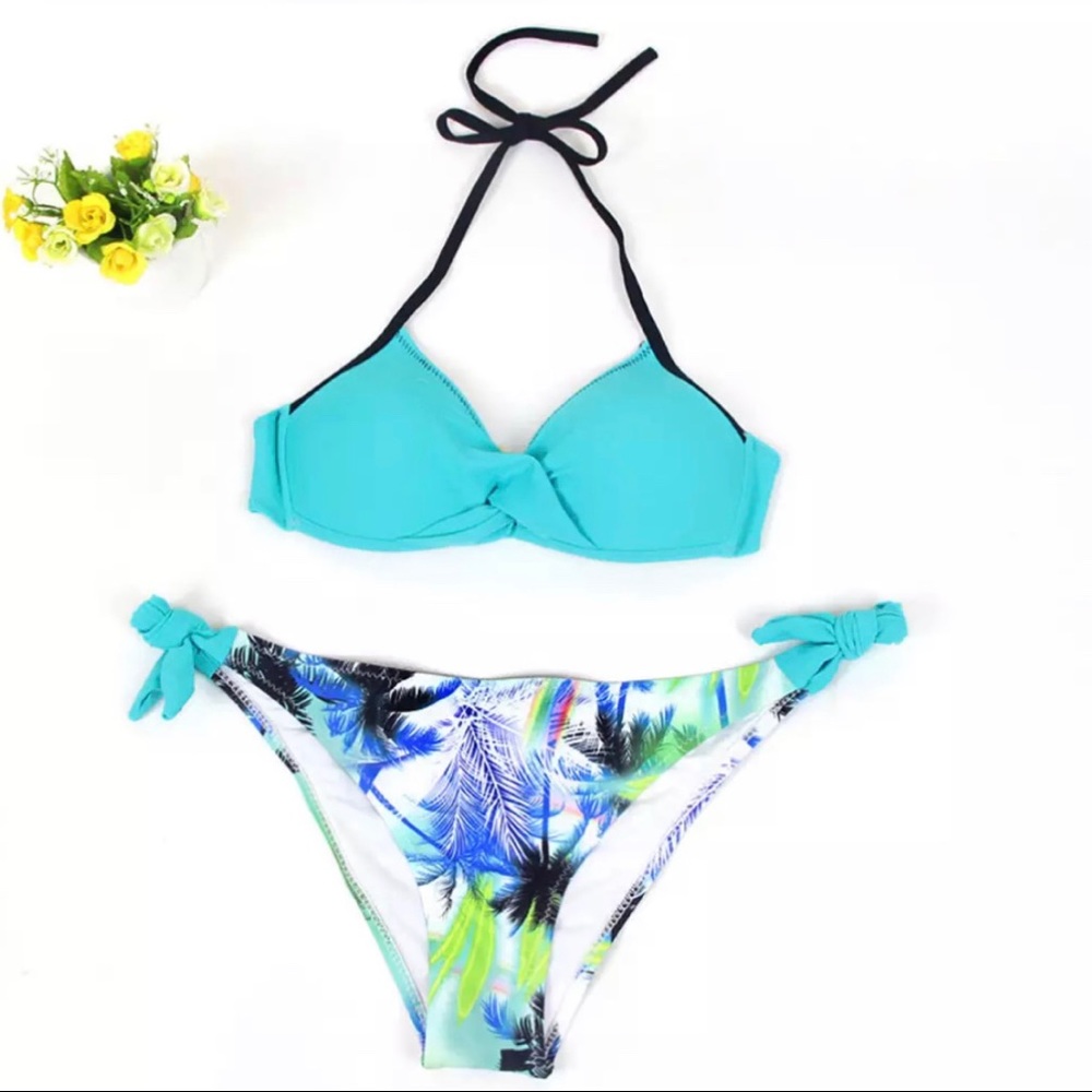 Sexy two piece bikini swimsuit with push up top - Picture 4 of 4